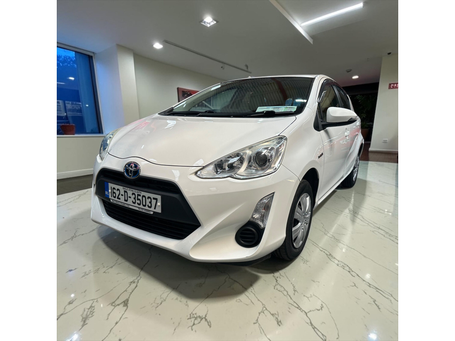 2016 Toyota Aqua 1.5L Petrol Hybrid For Sale Images