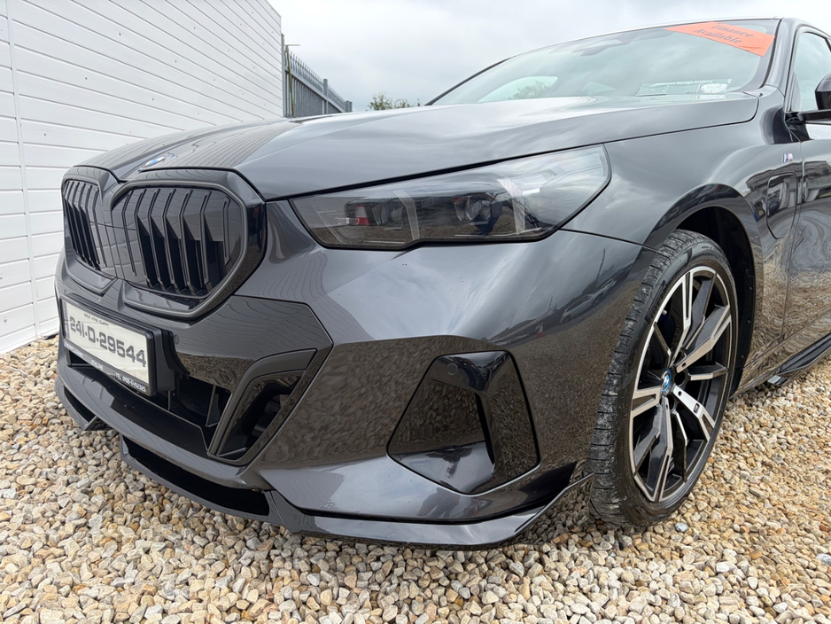 2024 BMW 5 Series 2L Petrol Plug-in Hybrid For Sale Images