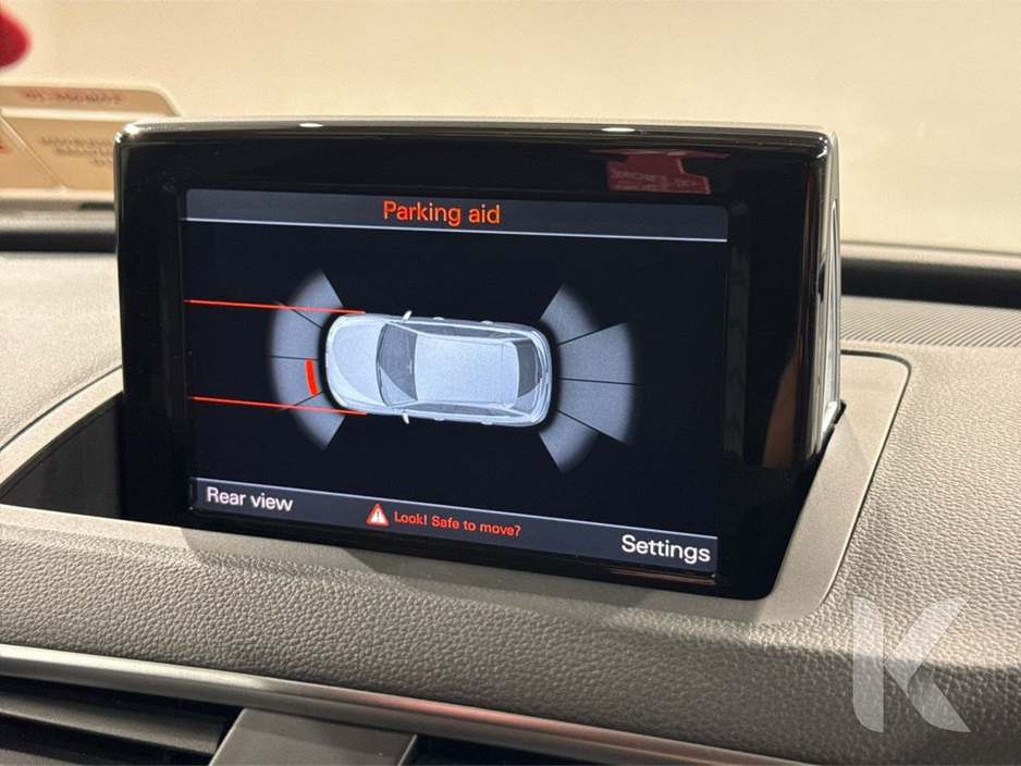 Audi Q3 1.4TFSI SPORT - FACTORY ALLOYS - SPORT SEATS - REAR CAMERA - MULTI FUNCTION STEERING WHEEL - — thumbnail 24