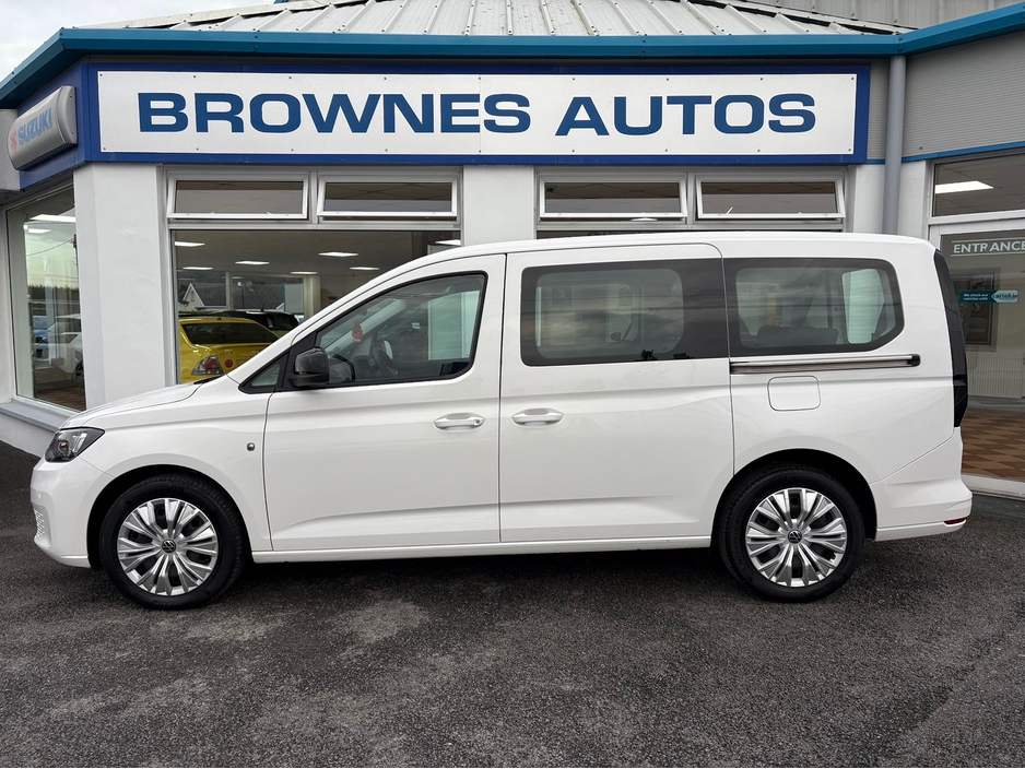 2022 Volkswagen Caddy Maxi Life 2L Diesel For Sale Images