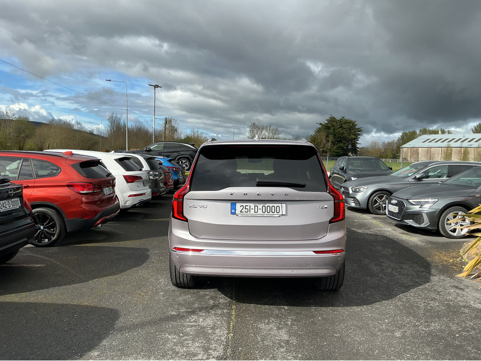 2025 Volvo XC90 2L Hybrid For Sale Images