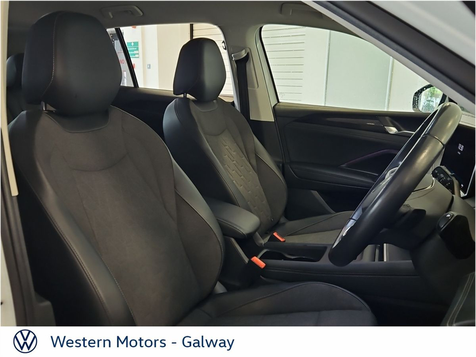Volkswagen Tiguan Launch Edition 2.0 TDI 150HP DSG,New Model,18" Upgrade Alloys,Rear Camera,Digital Dash,App Connect,Elec Bootlid + much more — thumbnail 26