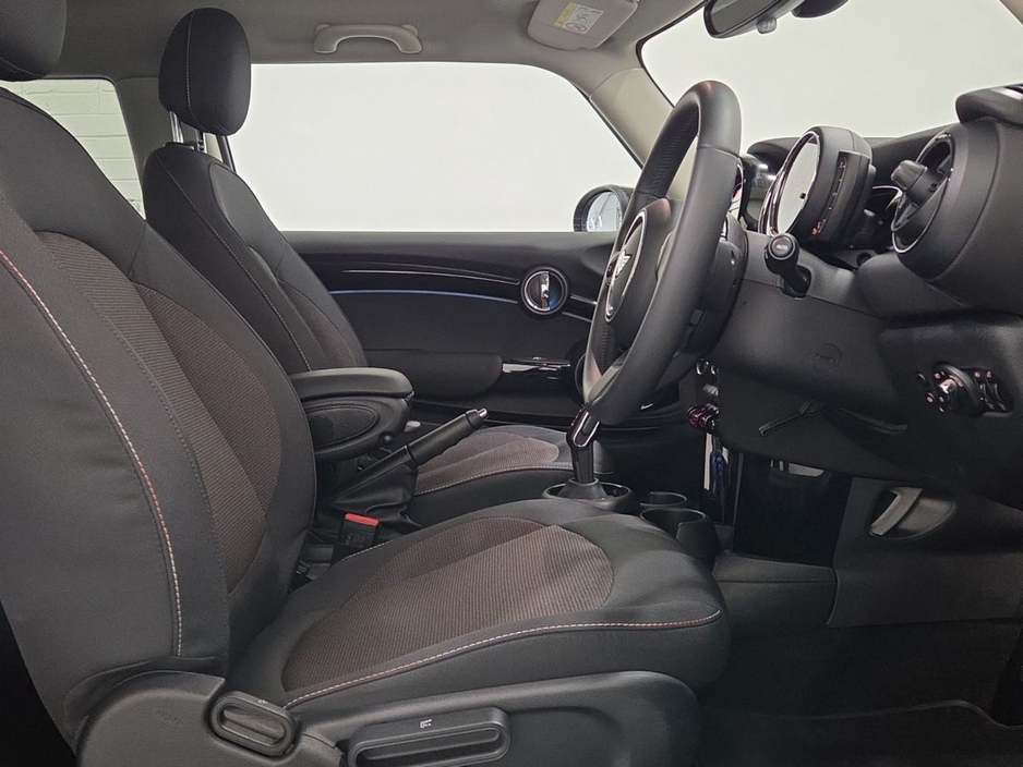 2022 MINI Hatch 1.5L Petrol For Sale Images