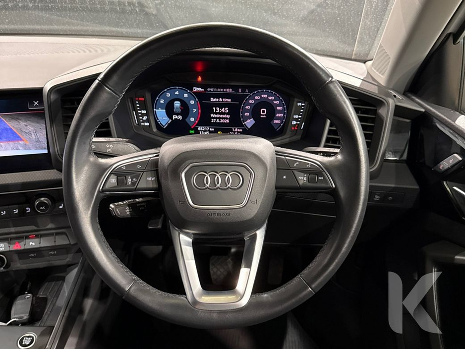 Audi A1 1.0 TFSI AUTOMATIC - WHITE/BLACK TWO-TONE - FACTORY ALLOYS - HEATED SEATS - DIGITAL DASH - REVERSE CAMERA/PARKING RADAR — thumbnail 15