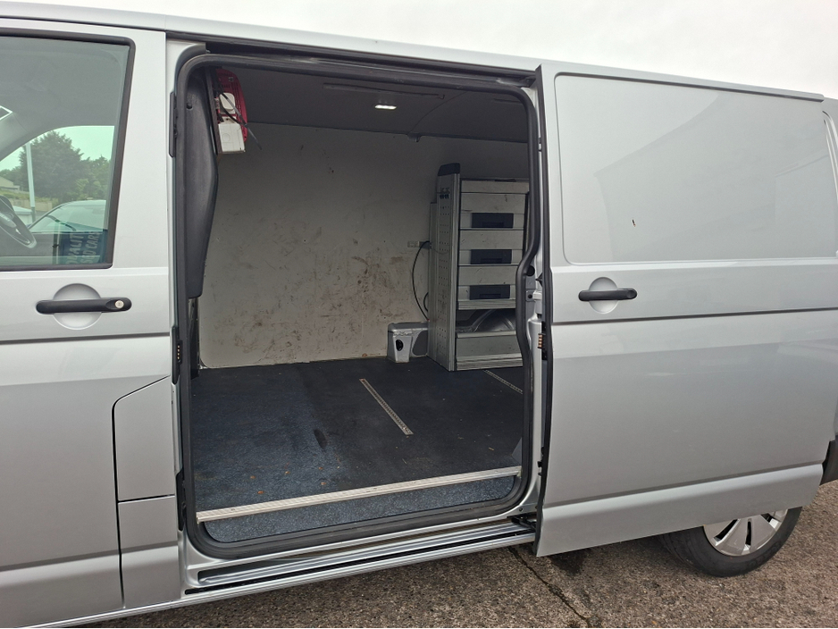 2022 Volkswagen Transporter 2L Diesel For Sale Images