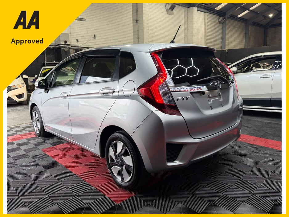 Honda Fit GP5 — thumbnail 14