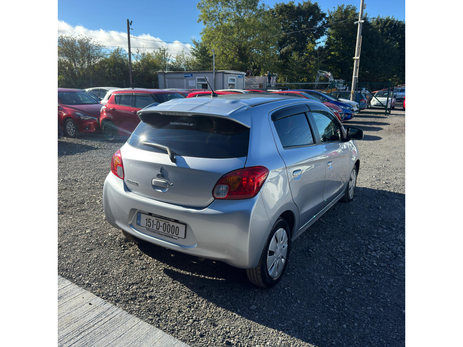 Mitsubishi Mirage — thumbnail 9
