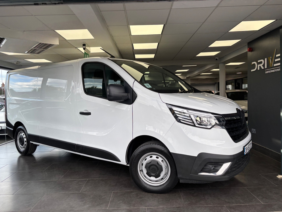 2026 Renault Trafic For Sale Images