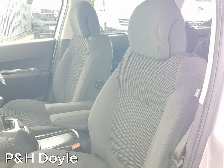 2016 Peugeot 5008 1.6L Diesel For Sale Images