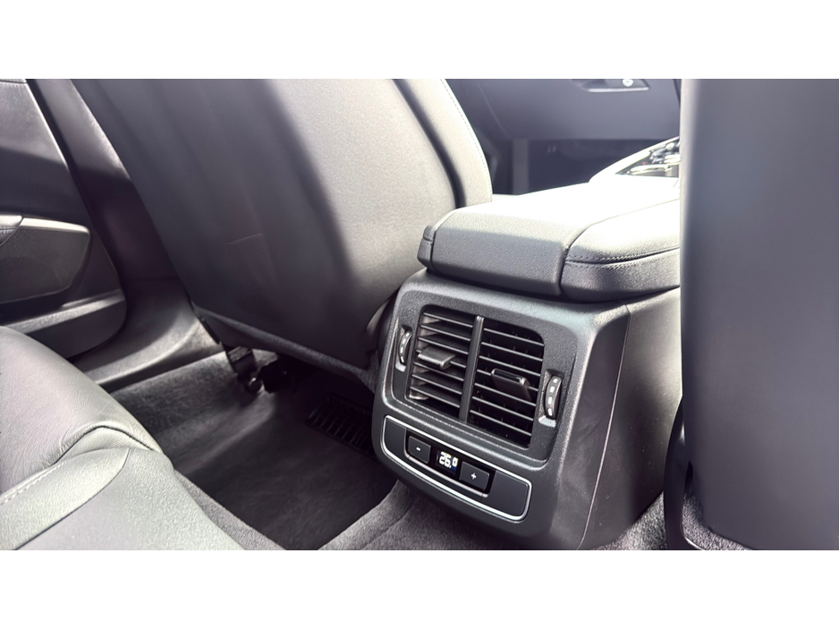 2023 Audi e-tron GT quattro 0.9L Electric For Sale Images