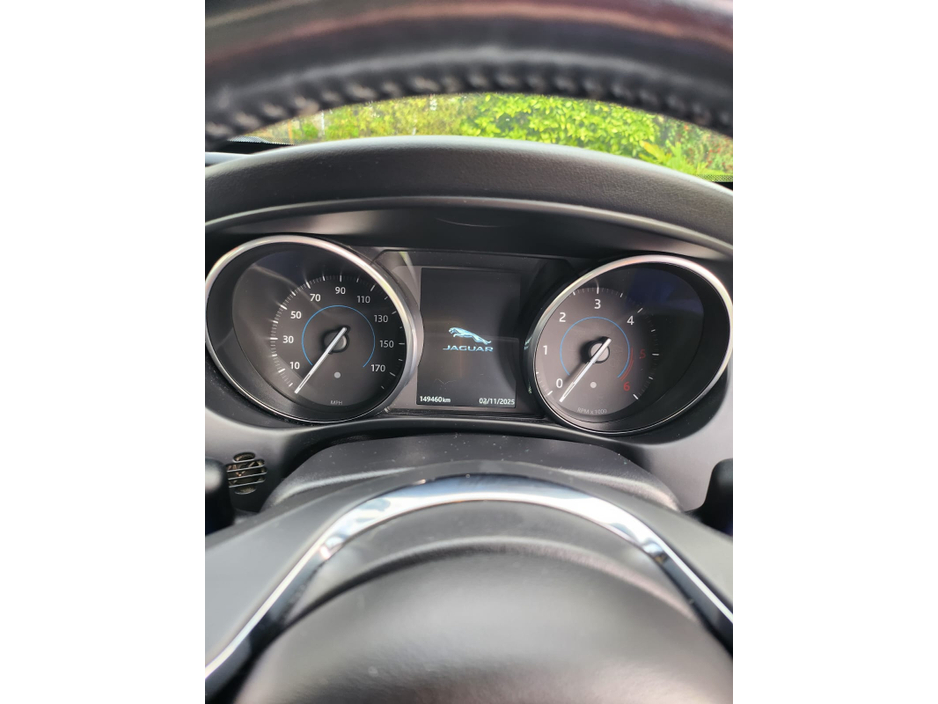 Jaguar XE 2.0 D R-SPORT 177BHP 4DR — thumbnail 4