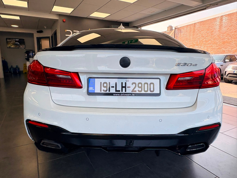 2019 BMW 5 Series 2L Petrol Plug-in Hybrid For Sale Images
