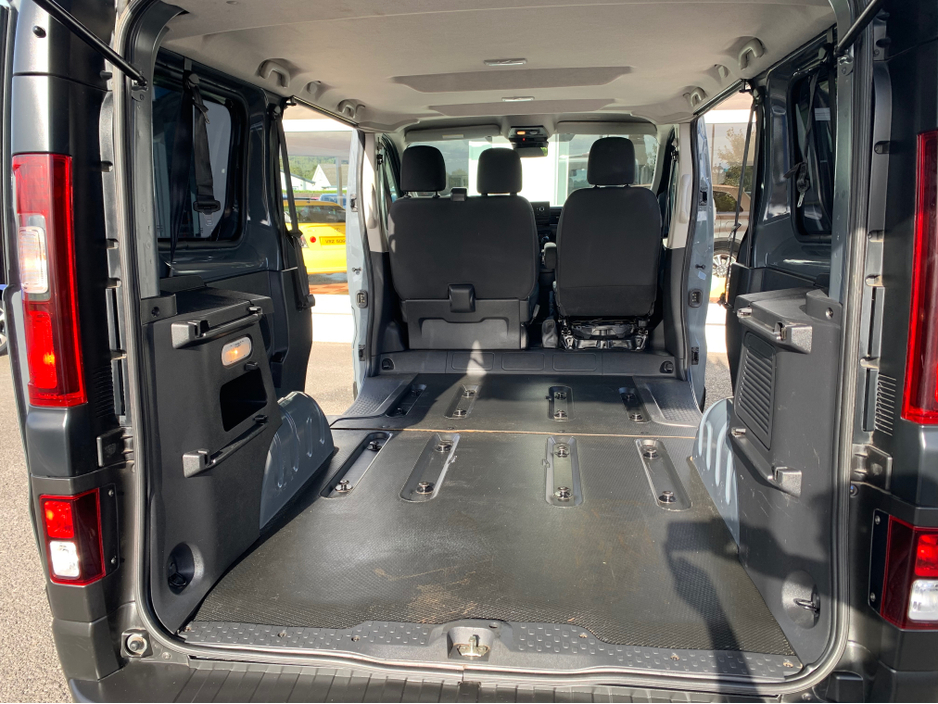 2023 Renault Trafic 2.0L Diesel For Sale Images