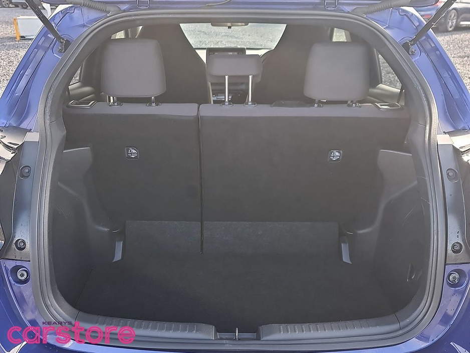 Toyota Yaris Hybrid X — thumbnail 16