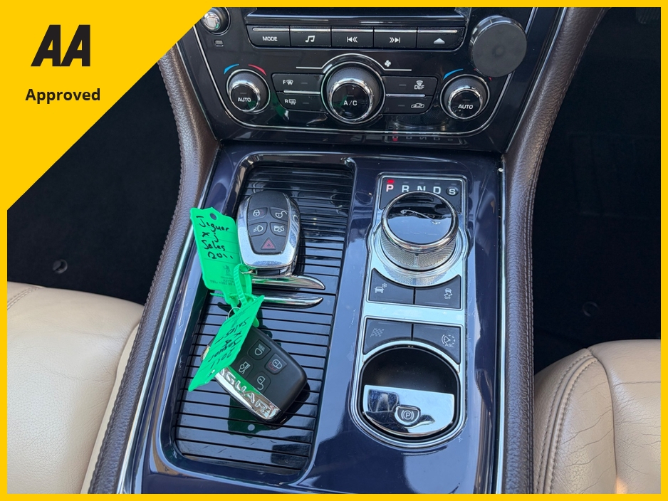 2011 Jaguar XJ 3L Diesel For Sale Images