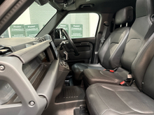 2025 Land Rover Defender 3L Diesel For Sale Images