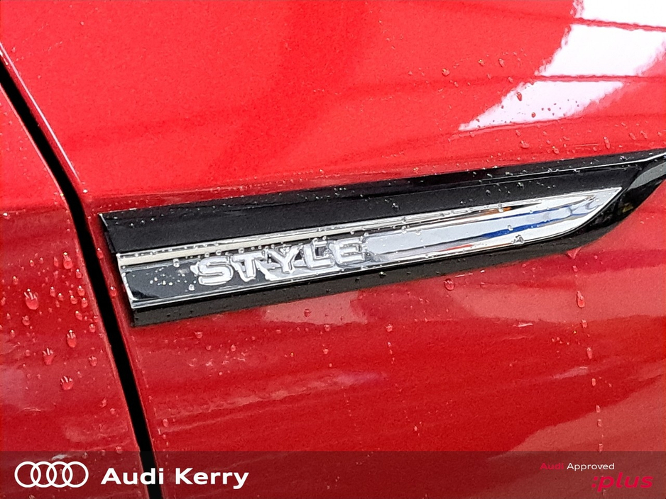 Volkswagen Golf 1.5TSI MHEV 130BHP STYLE AUTOMATIC WITH TINTED REAR WINDOWS, UPGRADED ALLOYS AND WINTER PACK — thumbnail 28