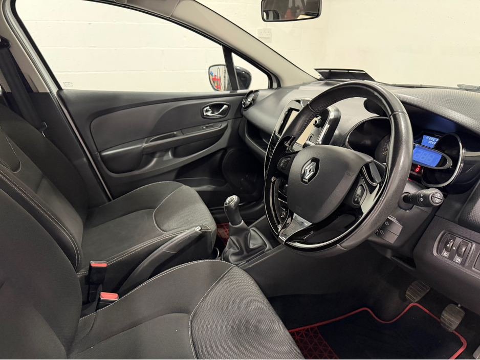 2015 Renault Clio 1.1L Petrol For Sale Images