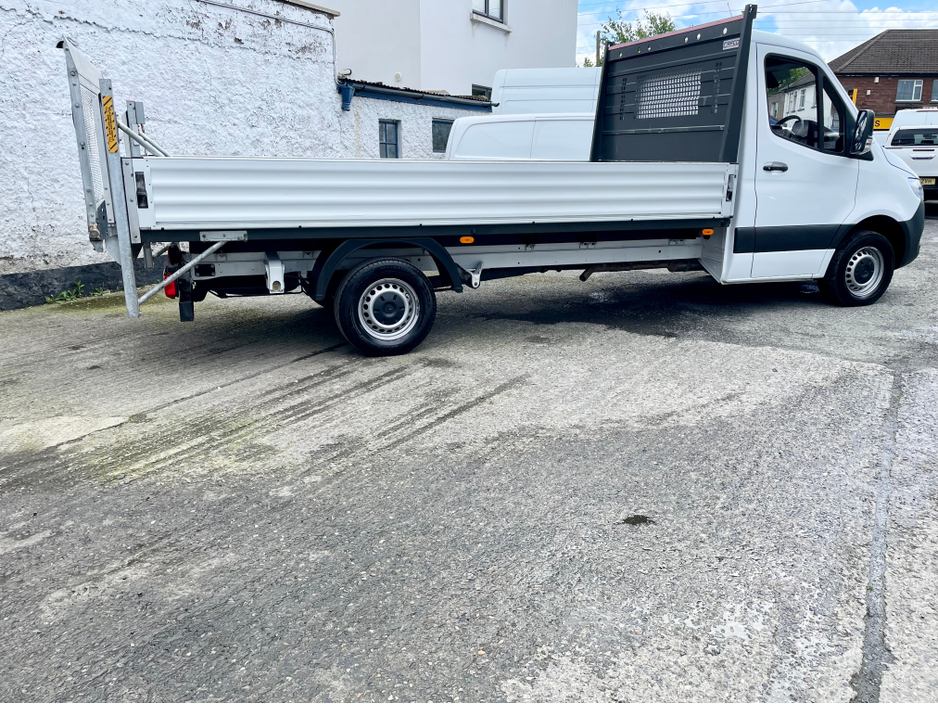 2022 Mercedes-Benz Sprinter 2L Diesel For Sale Images