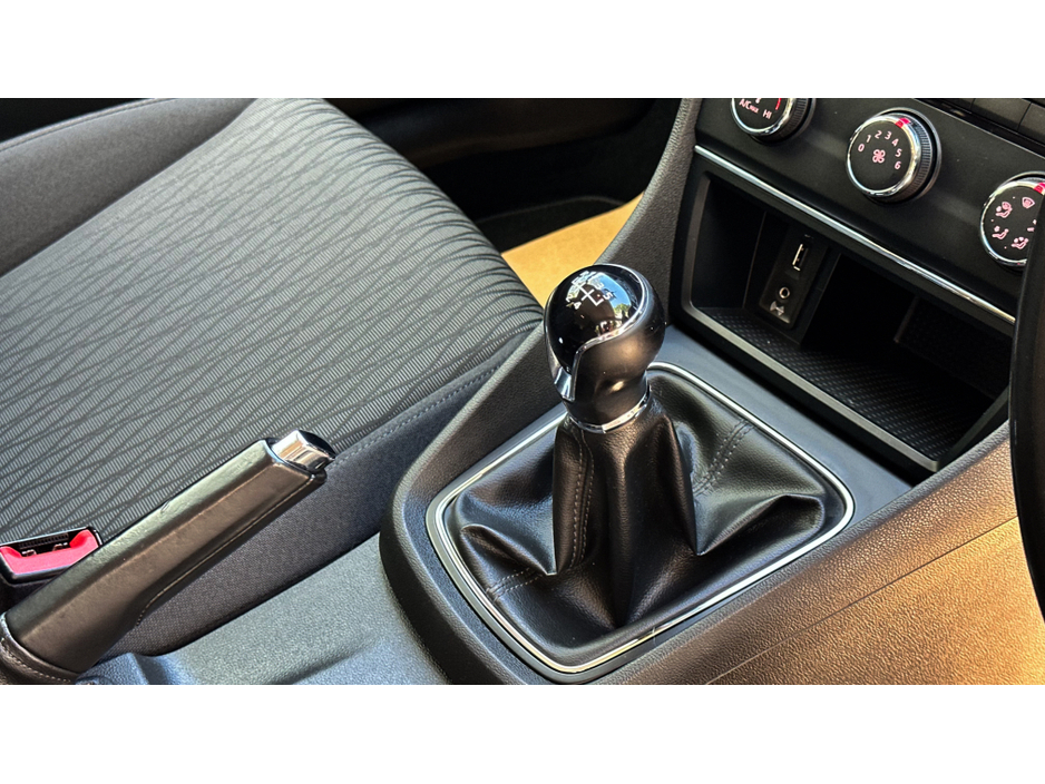 2017 SEAT Leon 1.6L Diesel For Sale Images