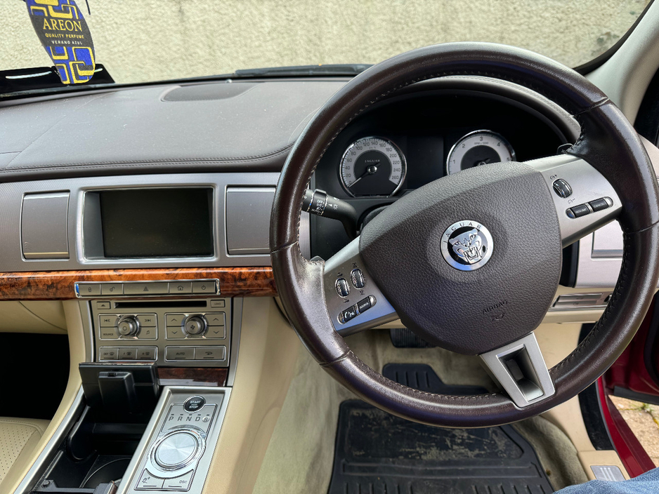 Jaguar XF 2.7 D PREMIUM LUXURY A/ — thumbnail 9