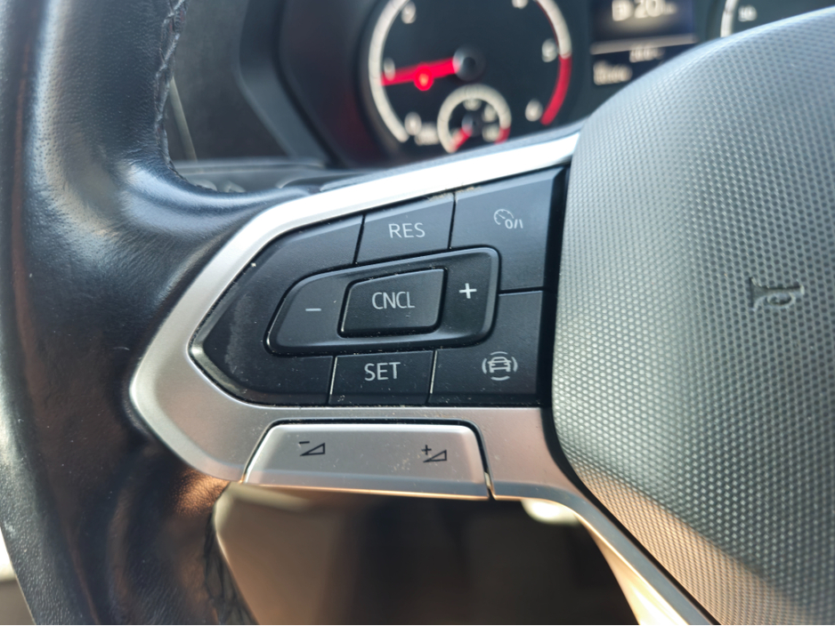 2022 Volkswagen Caddy 2L Diesel For Sale Images