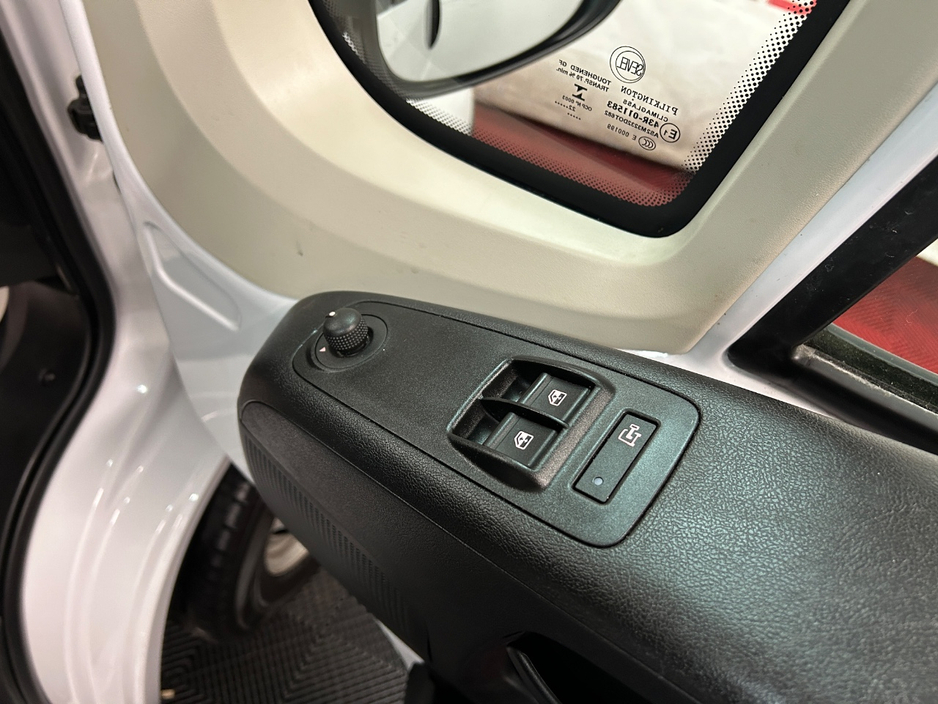 2023 Vauxhall Movano 2.2L Diesel For Sale Images