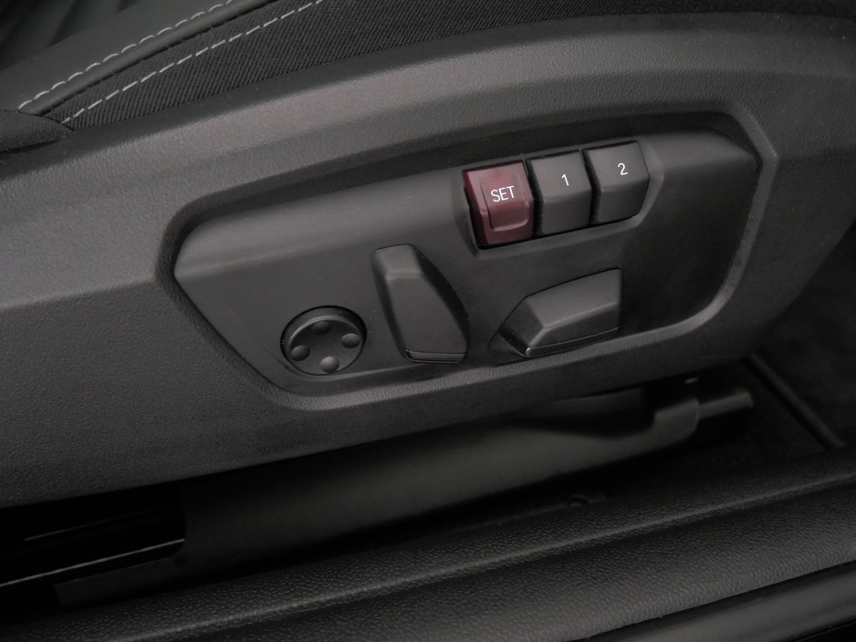 2025 MINI Cooper 2L Petrol For Sale Images