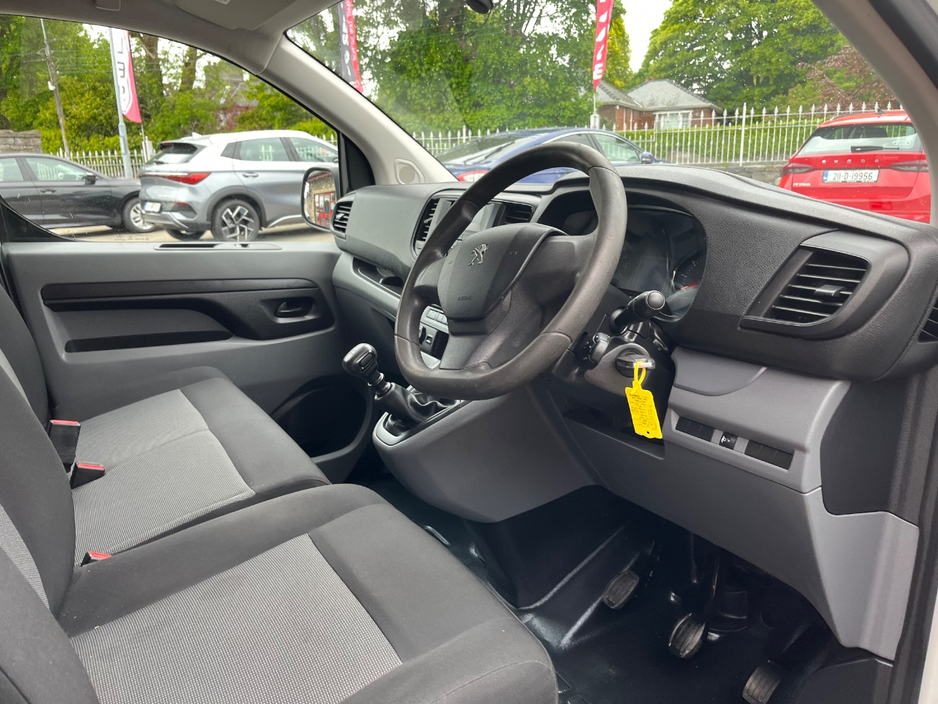 2017 Peugeot Expert 2L Diesel For Sale Images