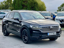 2023 Volkswagen Touareg 3L Diesel For Sale Images