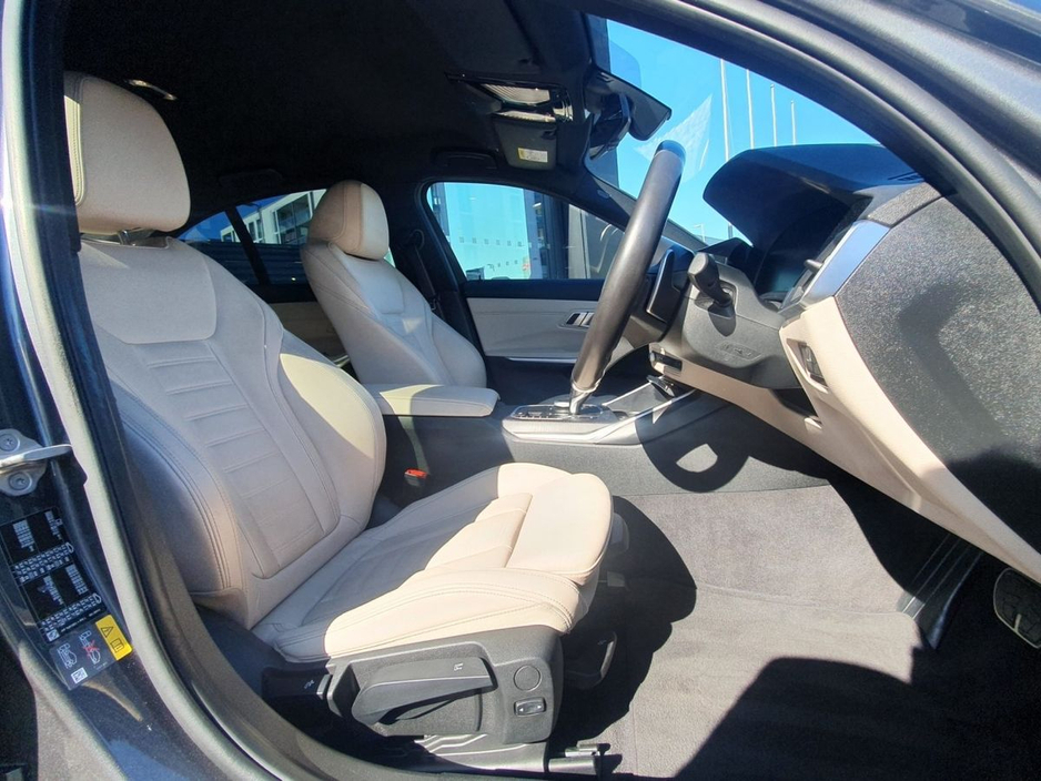 BMW 3 Series 330e M Sport Saloon — thumbnail 12