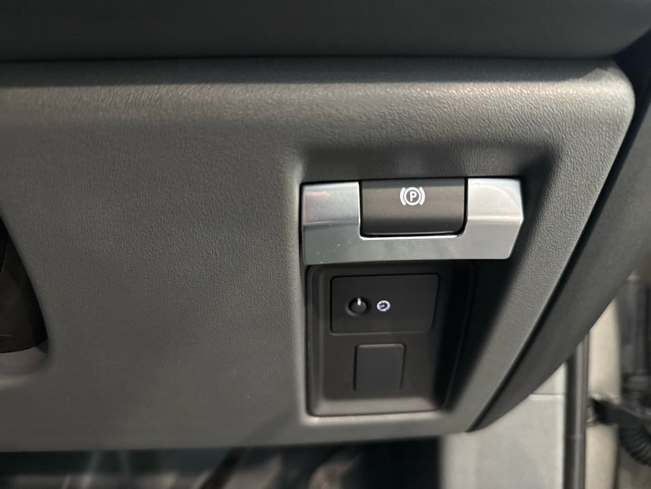 2024 Land Rover Defender 3L Diesel For Sale Images