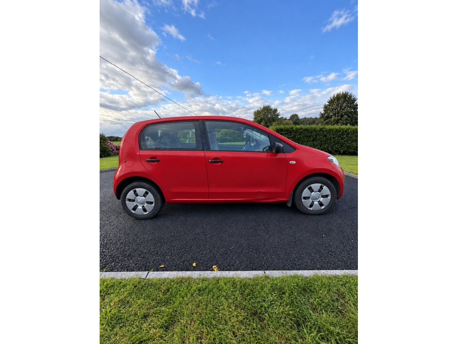 Volkswagen up! TAKE 1.0 MANUAL 5SPEED 75HP 5DR — thumbnail 6
