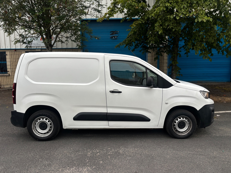 2021 Peugeot Partner 1.5L Diesel For Sale Images