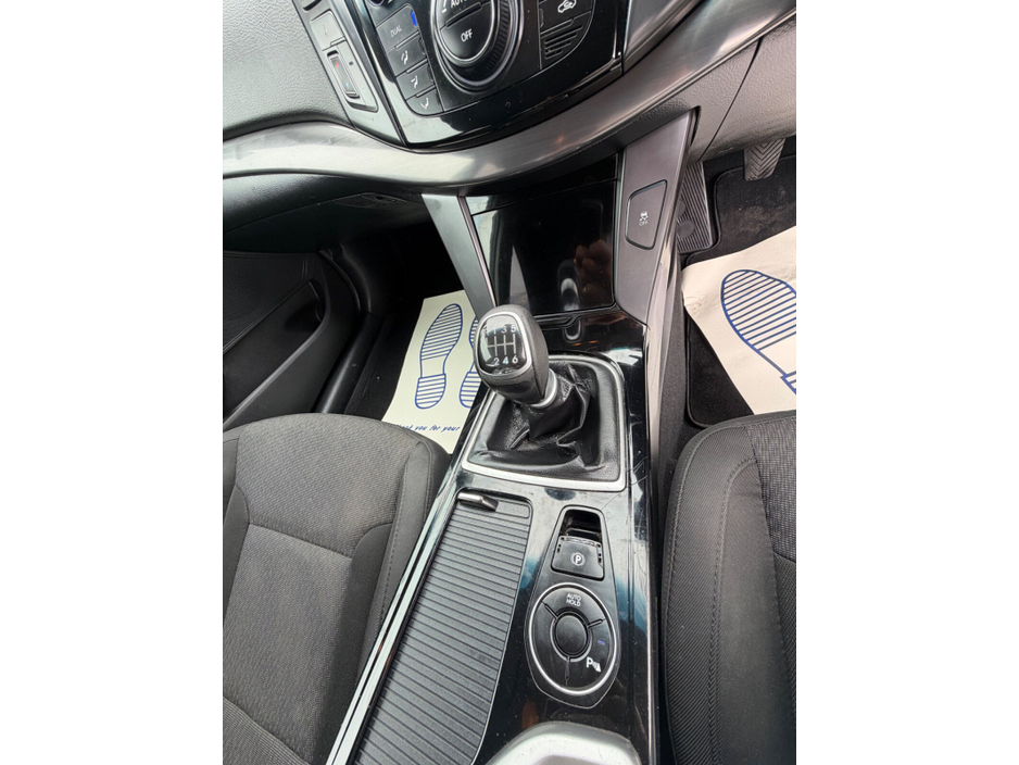 2013 Hyundai i40 1.7L Diesel For Sale Images