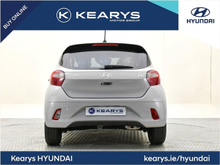 Hyundai i10 Deluxe Plus