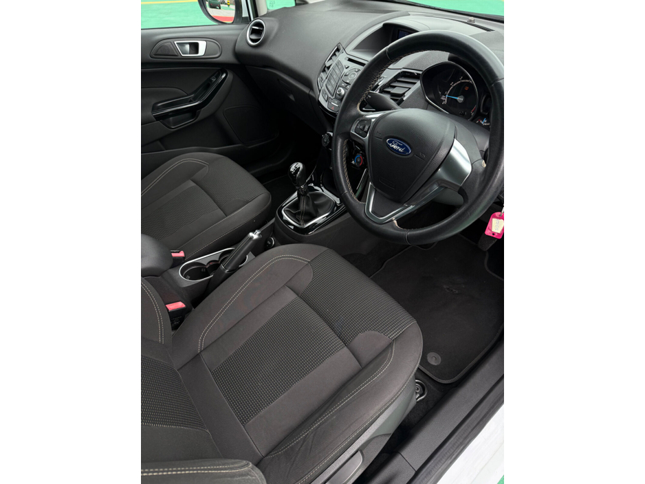 Ford Fiesta 1.25 60PS Titanium — thumbnail 9