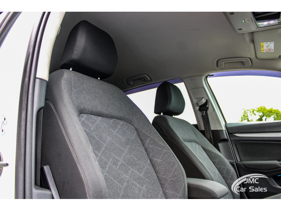 2022 Volkswagen Golf 2L Diesel For Sale Images
