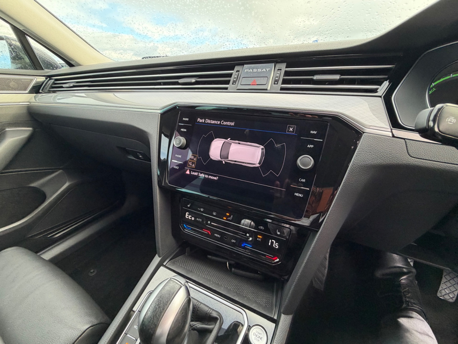 2022 Volkswagen Passat 1.4L Hybrid For Sale Images