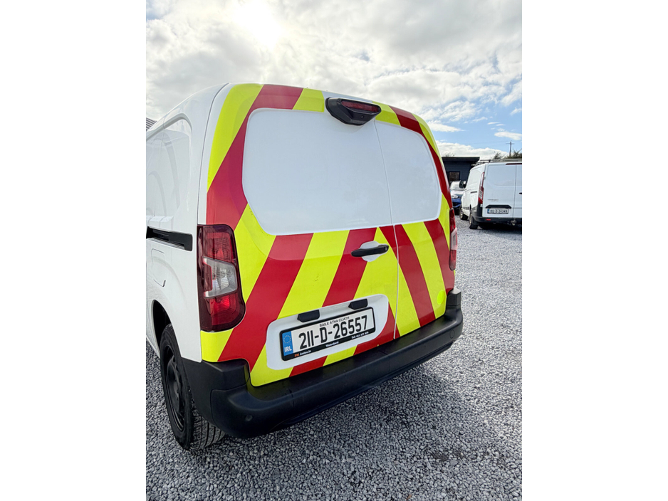 2021 Peugeot Partner 1.5L Diesel For Sale Images