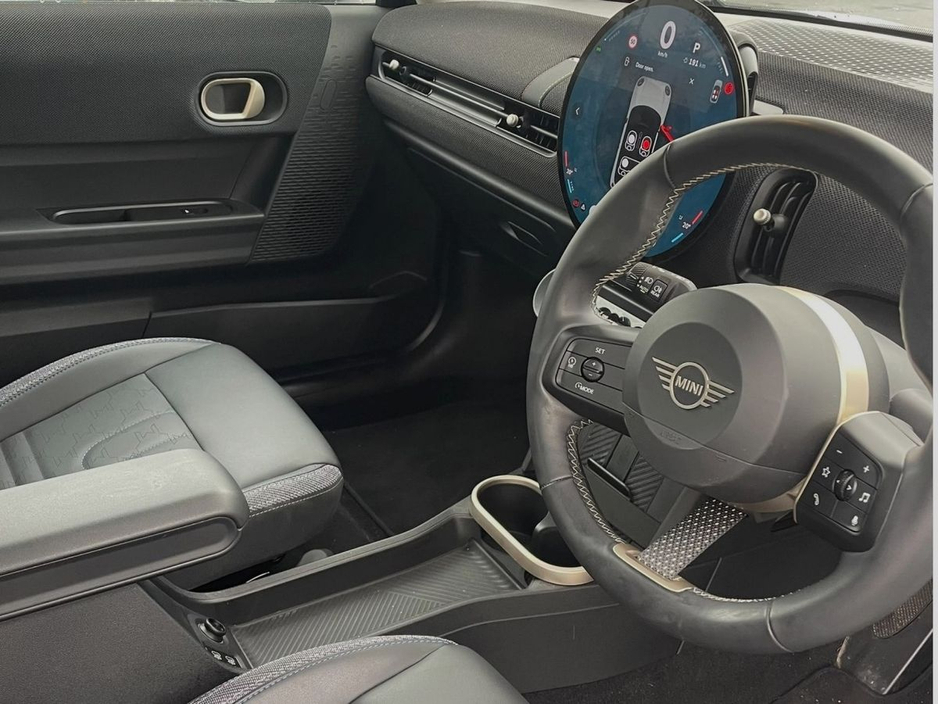 2024 MINI Hatch 1.5L Petrol For Sale Images