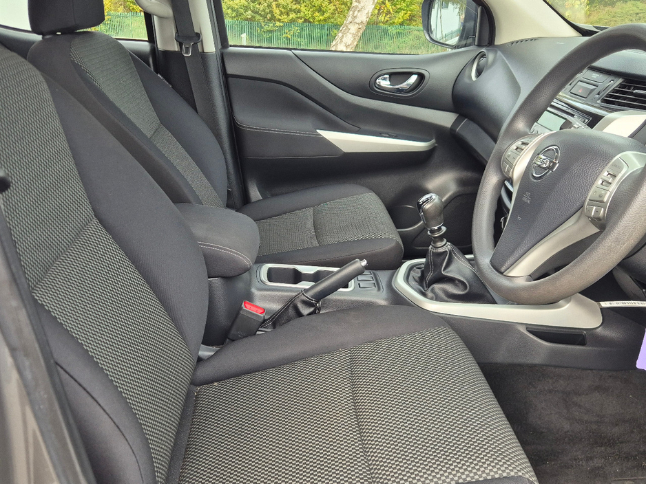 2021 Nissan Navara 2.3L Diesel For Sale Images