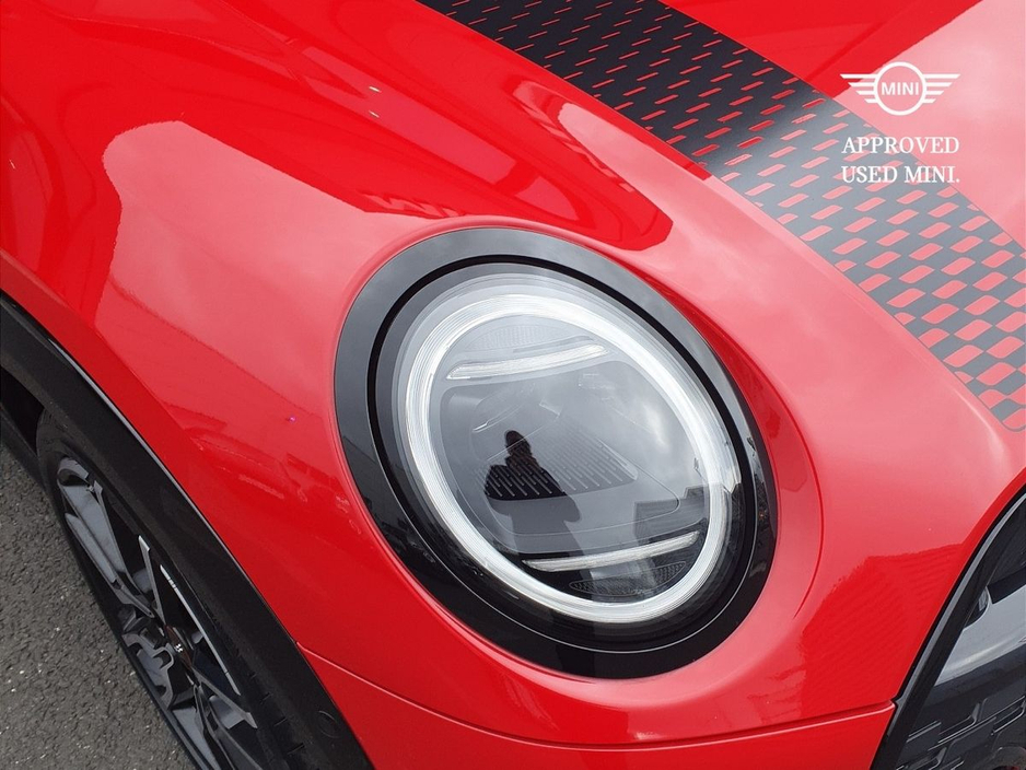 2024 MINI Hatch 2L Petrol For Sale Images