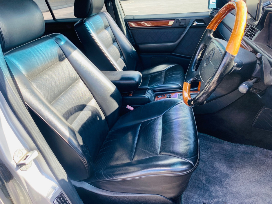 1995 Mercedes-Benz E Class 2.8L Petrol For Sale Images