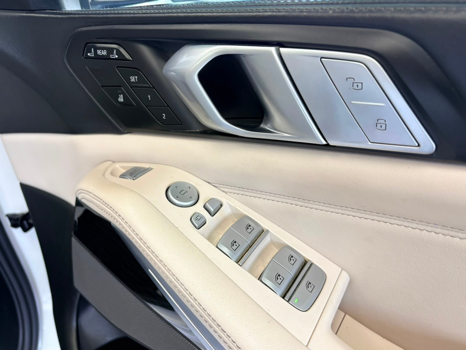 2019 BMW X7 3L Diesel For Sale Images