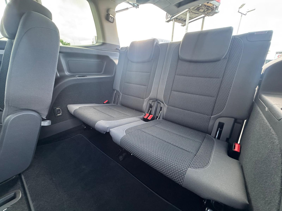 2014 Volkswagen Touran 1.4L Petrol For Sale Images