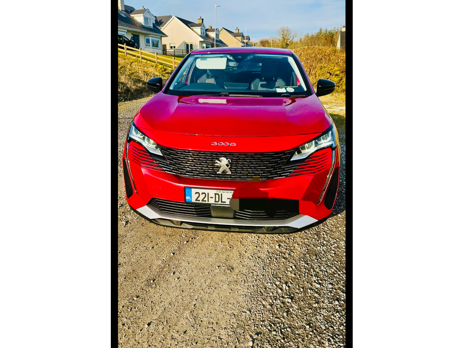 Peugeot 3008 1.6L Petrol plug-in Hybrid  automatic