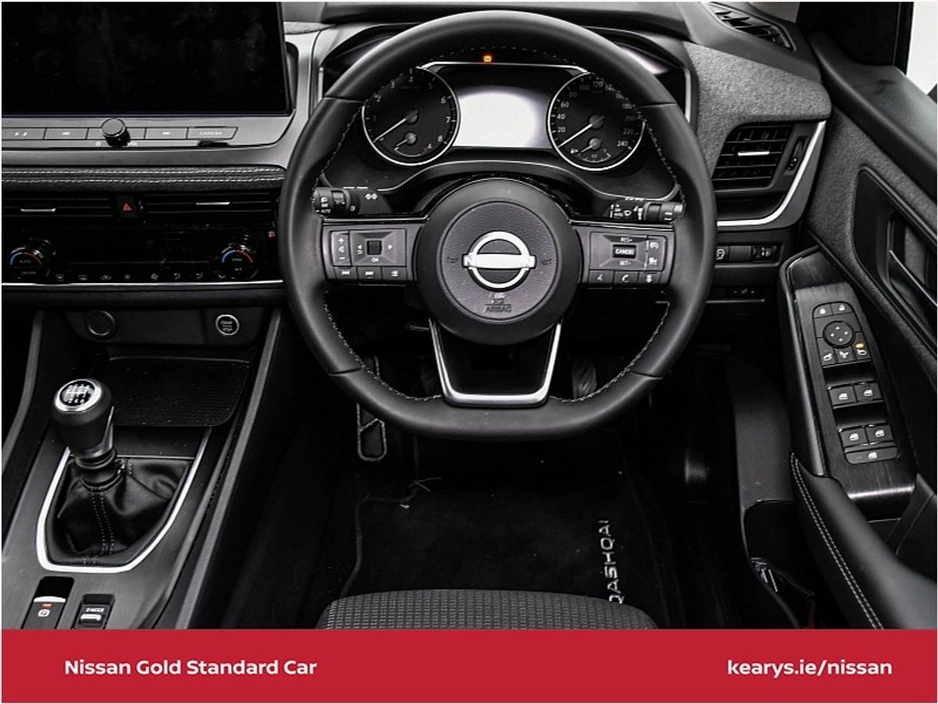 Nissan Qashqai 1.3 PET MILD HYBRID SV WITH HEATED FRONT SEATS - HEATED STEERING WHEEL - HEATED WINDSCREEN - MEGA SALE PRICE — thumbnail 20