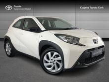 Toyota Aygo X PULSE 4DR