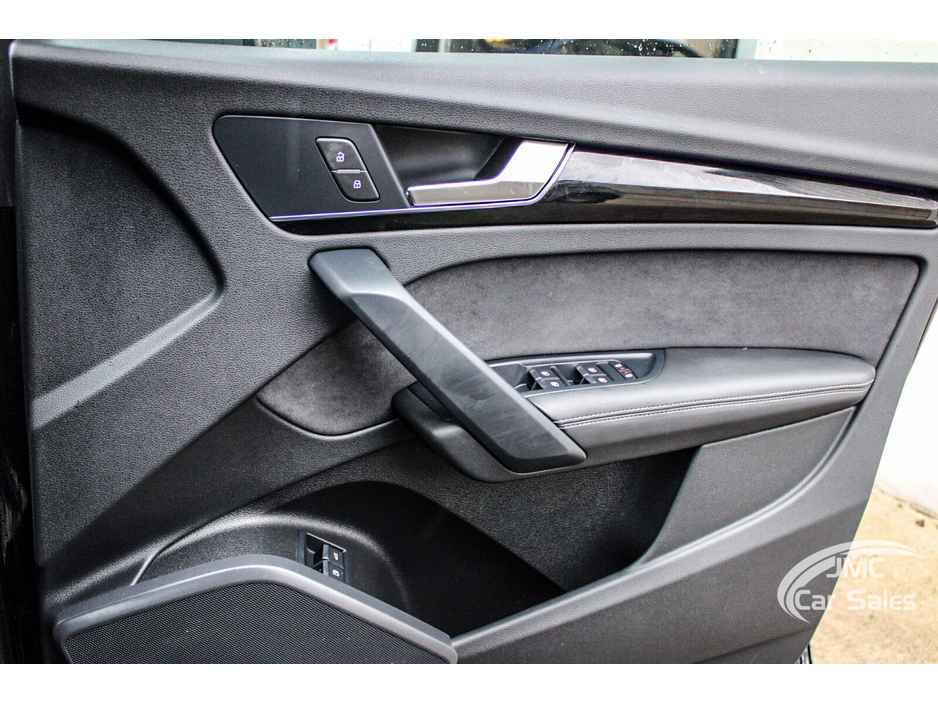2023 Audi Q5 2L Petrol Hybrid For Sale Images